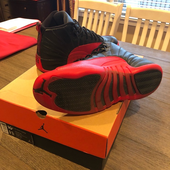 AIR JORDAN 12 RETRO "FLU GAME 2016 RELEASE" - Picture 5 of 6